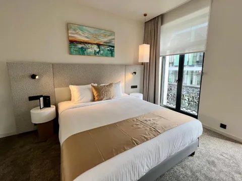 Kamer met balkon in het OPO Hotel, in het centrum van Brussel